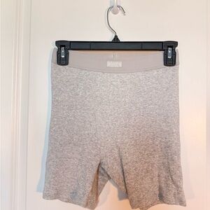 Skims Heather Gray boxer shorts